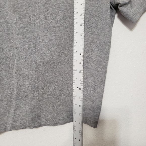 Lululemon Short Sleeve - Picture 5 of 5